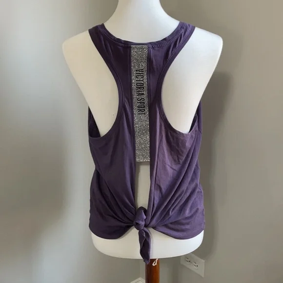 Victoria’s Secret Sport Open back Top - Picture 2 of 4